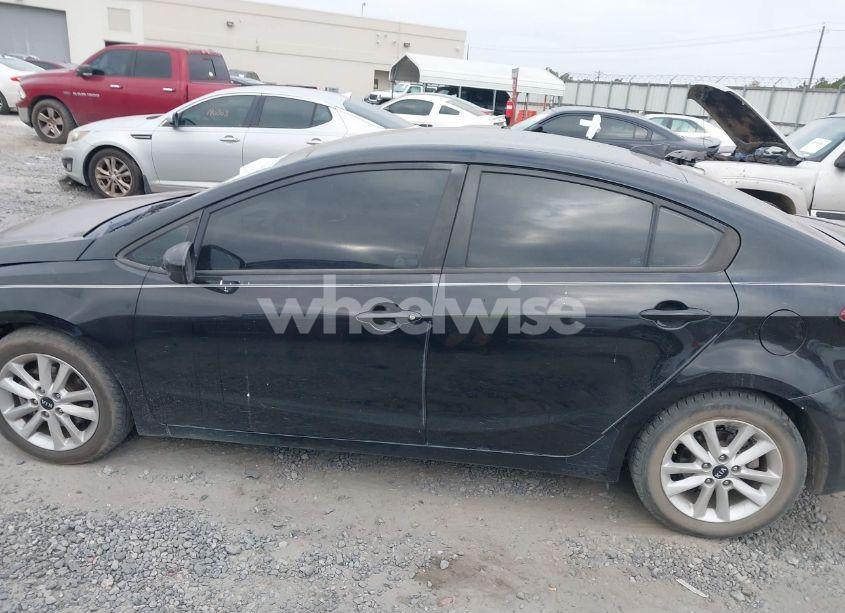 Photo 14 of 2017 Kia Forte S (VIN 3KPFL4A75HE116835)