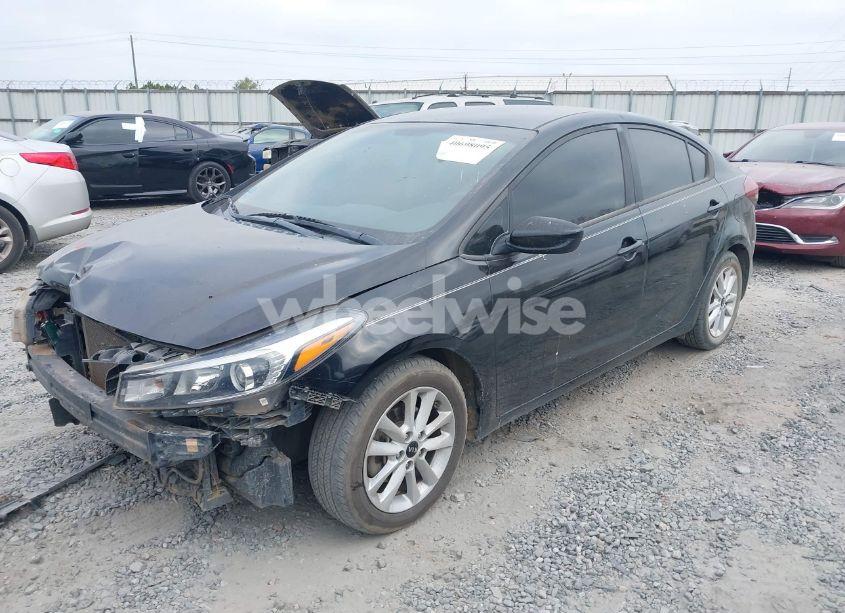 Photo 2 of 2017 Kia Forte S (VIN 3KPFL4A75HE116835)