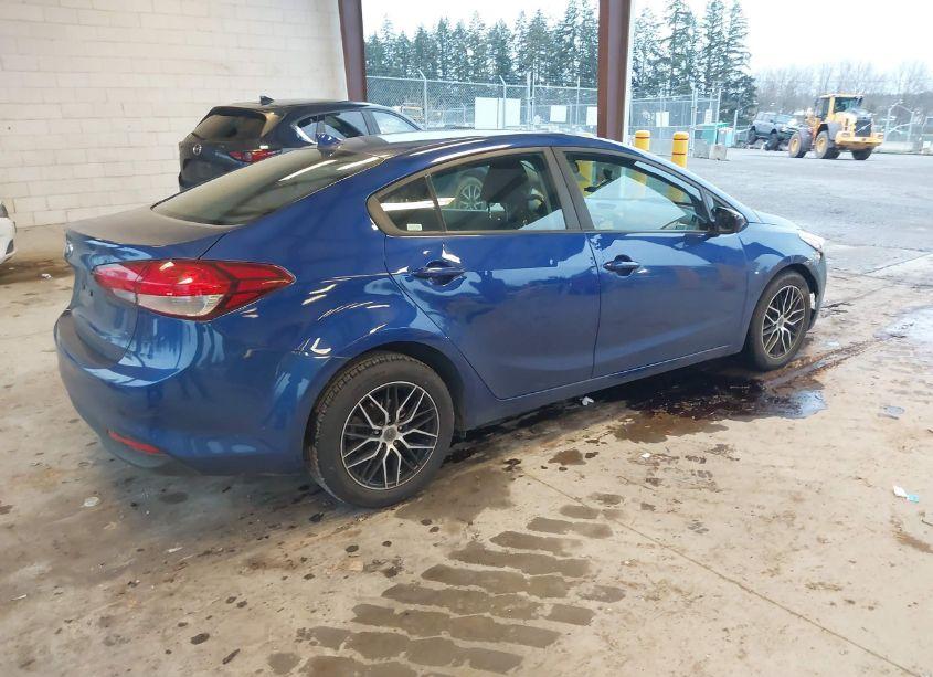 Photo 4 of 2017 Kia Forte LX (VIN 3KPFL4A75HE132162)