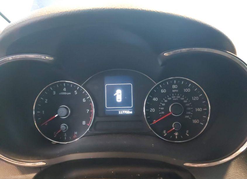 Photo 7 of 2017 Kia Forte LX (VIN 3KPFL4A75HE132162)