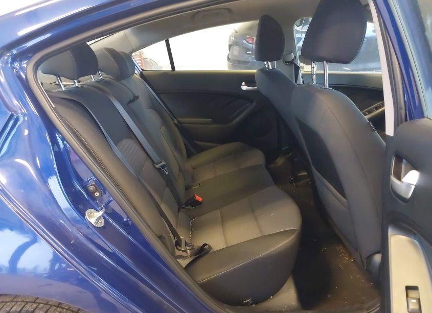 Photo 8 of 2017 Kia Forte LX (VIN 3KPFL4A75HE132162)