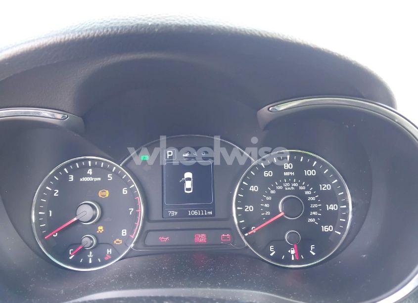 Photo 7 of 2017 Kia Forte LX (VIN 3KPFL4A75HE143761)