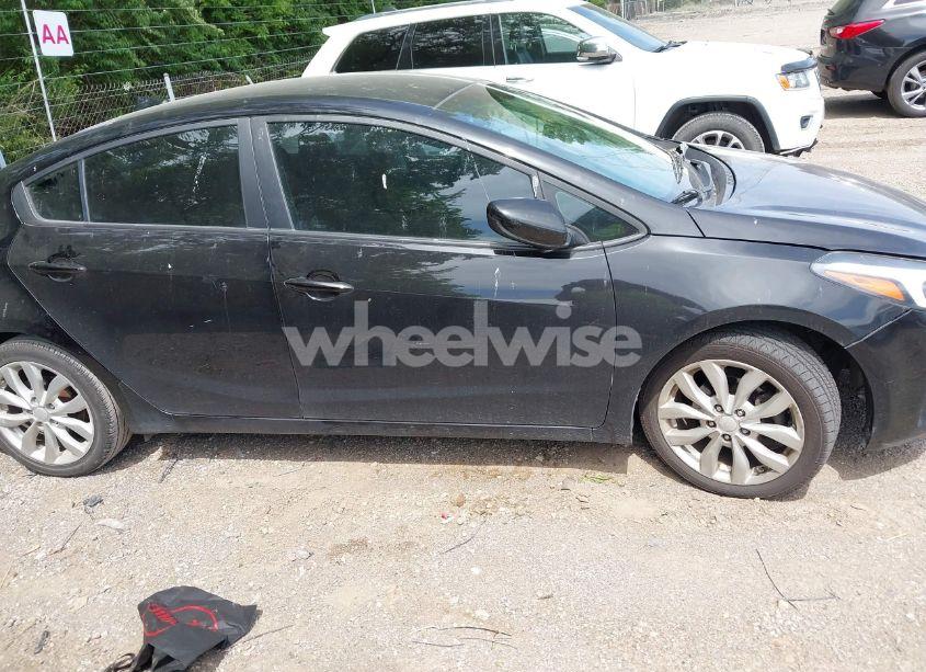 Photo 13 of 2018 Kia Forte LX (VIN 3KPFL4A75JE186244)