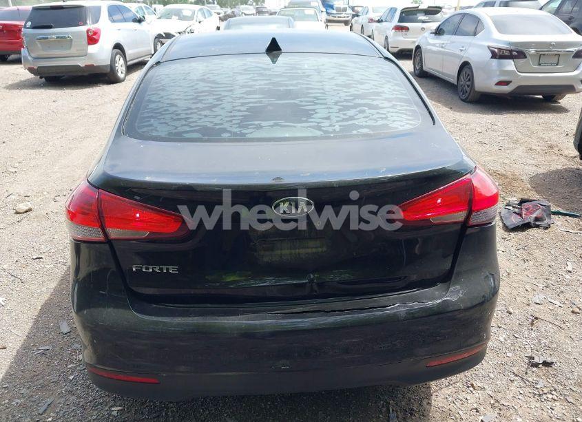 Photo 16 of 2018 Kia Forte LX (VIN 3KPFL4A75JE186244)