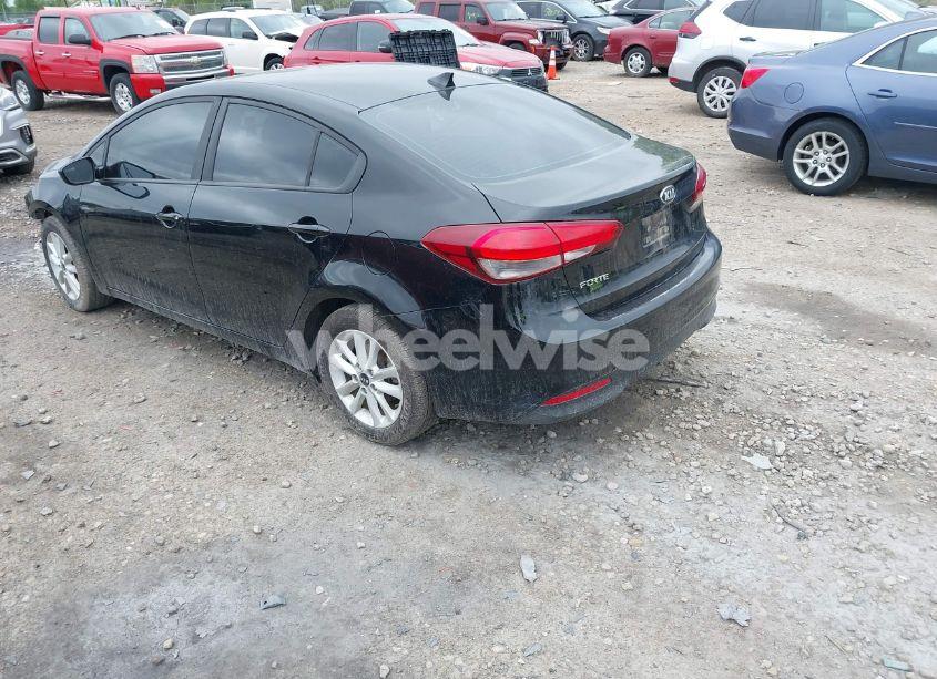 Photo 3 of 2017 Kia Forte LX (VIN 3KPFL4A76HE008644)