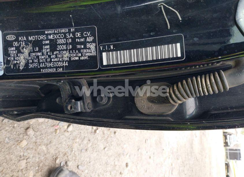 Photo 9 of 2017 Kia Forte LX (VIN 3KPFL4A76HE008644)