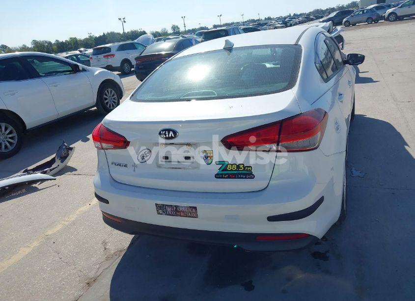 Photo 16 of 2017 Kia Forte LX (VIN 3KPFL4A76HE013438)