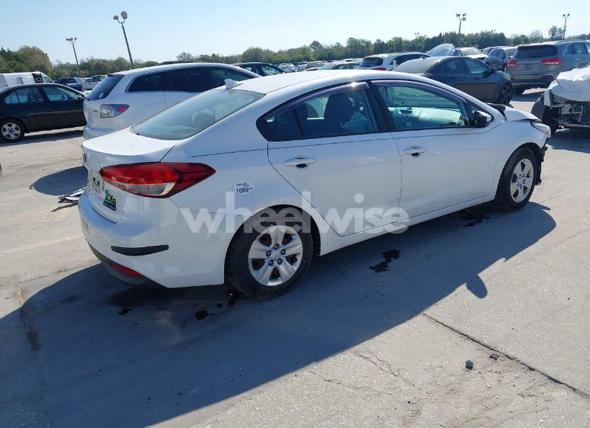 Photo 4 of 2017 Kia Forte LX (VIN 3KPFL4A76HE013438)