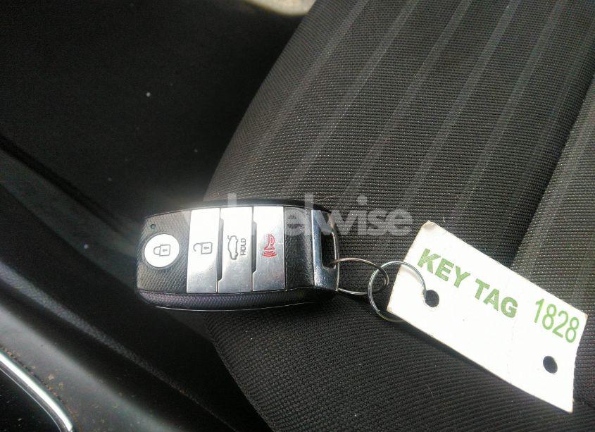 Photo 11 of 2017 Kia Forte S (VIN 3KPFL4A76HE049727)