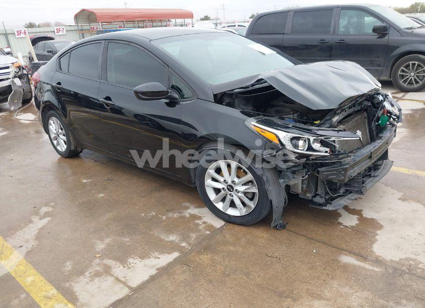 2017 Kia Forte S (VIN 3KPFL4A76HE057357) main photo