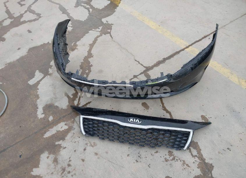 Photo 12 of 2017 Kia Forte S (VIN 3KPFL4A76HE057357)