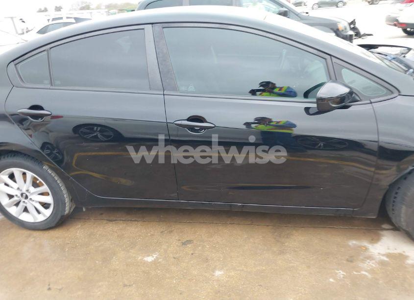 Photo 14 of 2017 Kia Forte S (VIN 3KPFL4A76HE057357)