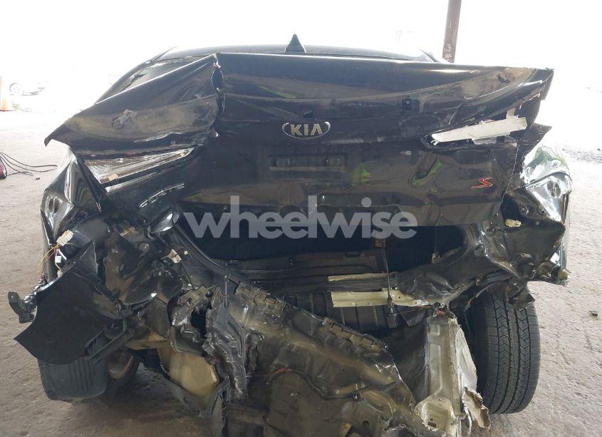 Photo 6 of 2017 Kia Forte S (VIN 3KPFL4A76HE060002)