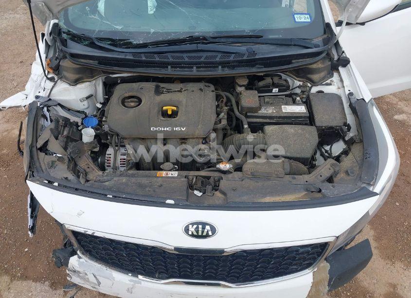 Photo 10 of 2017 Kia Forte LX (VIN 3KPFL4A76HE072067)