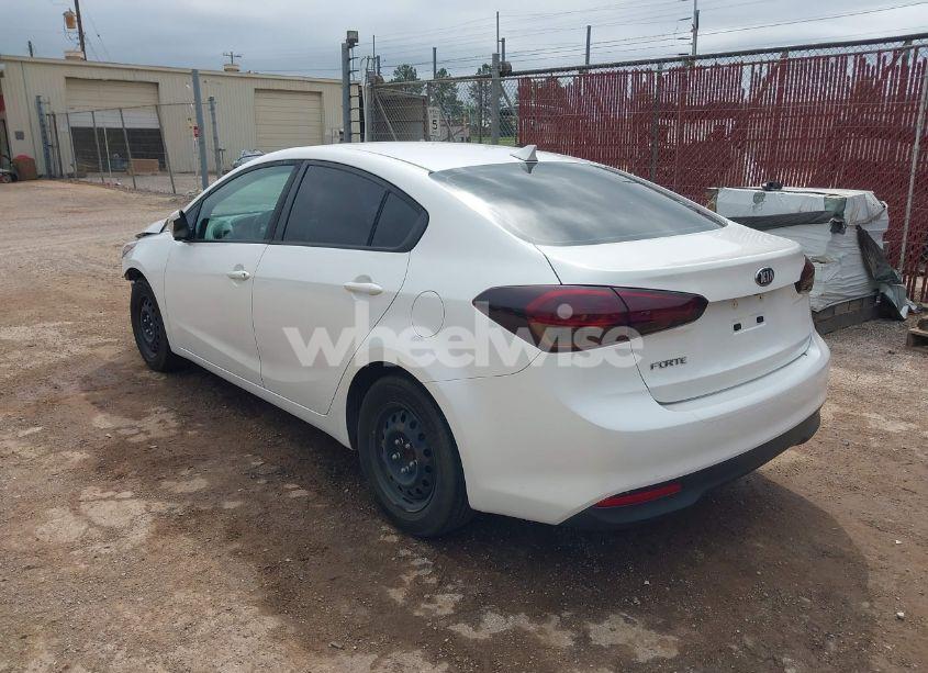 Photo 3 of 2017 Kia Forte LX (VIN 3KPFL4A76HE072067)