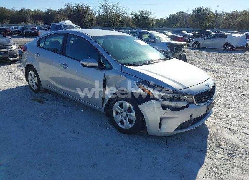 2017 Kia Forte LX (VIN 3KPFL4A76HE088740) main photo