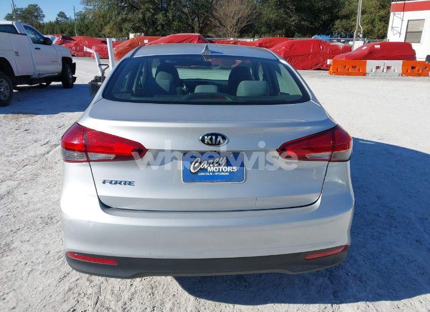 Photo 16 of 2017 Kia Forte LX (VIN 3KPFL4A76HE088740)