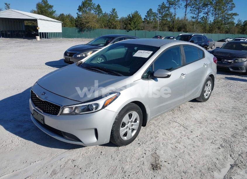 Photo 2 of 2017 Kia Forte LX (VIN 3KPFL4A76HE088740)