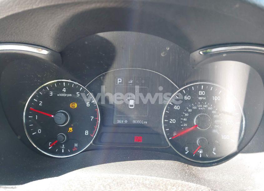 Photo 7 of 2017 Kia Forte LX (VIN 3KPFL4A76HE088740)