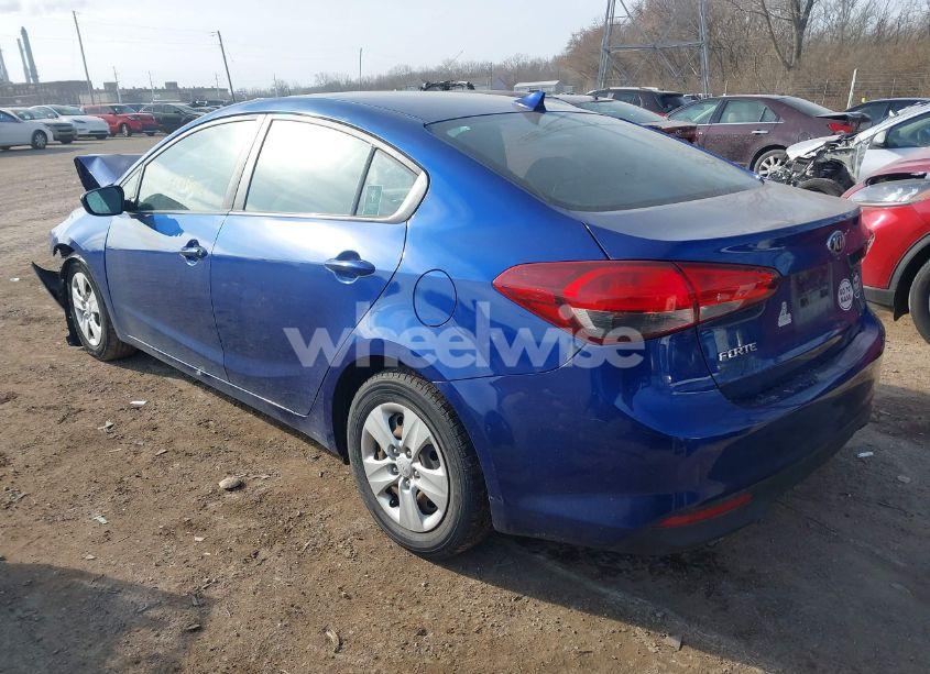 Photo 3 of 2017 Kia Forte LX (VIN 3KPFL4A76HE089113)