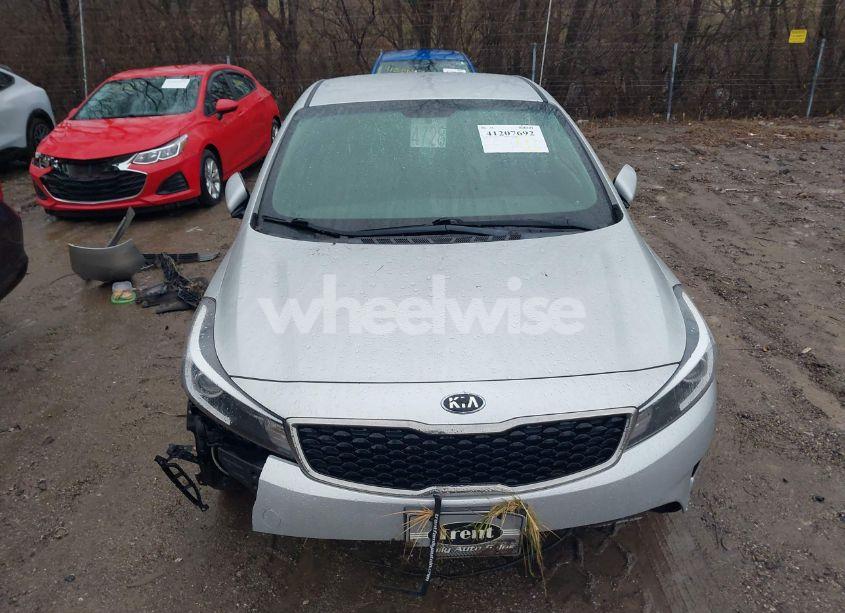 Photo 12 of 2017 Kia Forte LX (VIN 3KPFL4A76HE093193)
