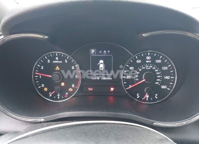 Photo 7 of 2017 Kia Forte LX (VIN 3KPFL4A76HE093193)