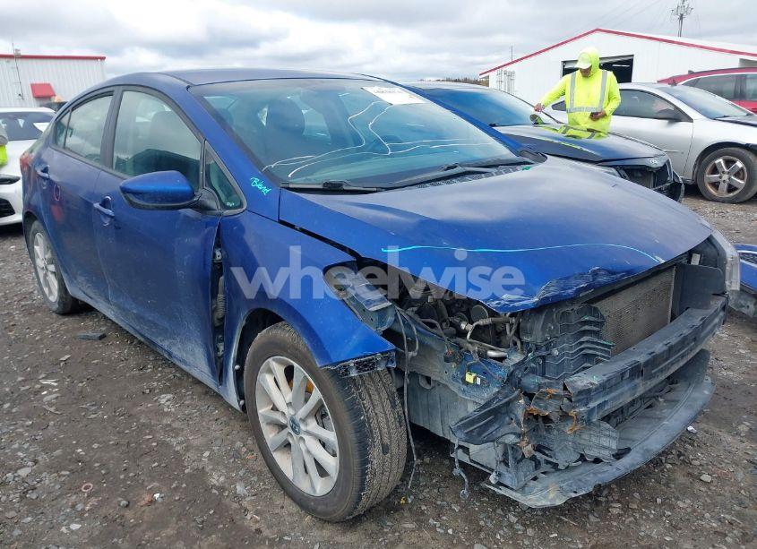 2017 Kia Forte S (VIN 3KPFL4A76HE102829) main photo