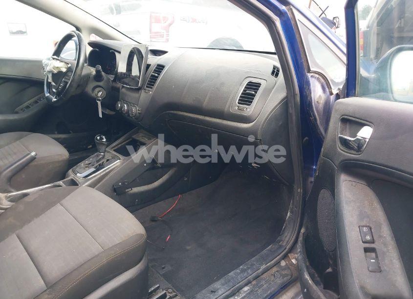 Photo 5 of 2017 Kia Forte S (VIN 3KPFL4A76HE102829)