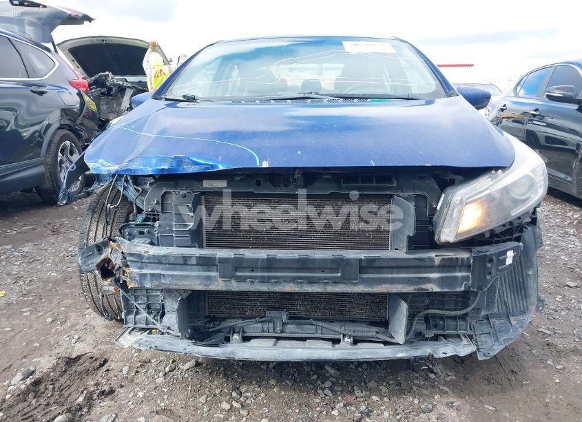 Photo 6 of 2017 Kia Forte S (VIN 3KPFL4A76HE102829)