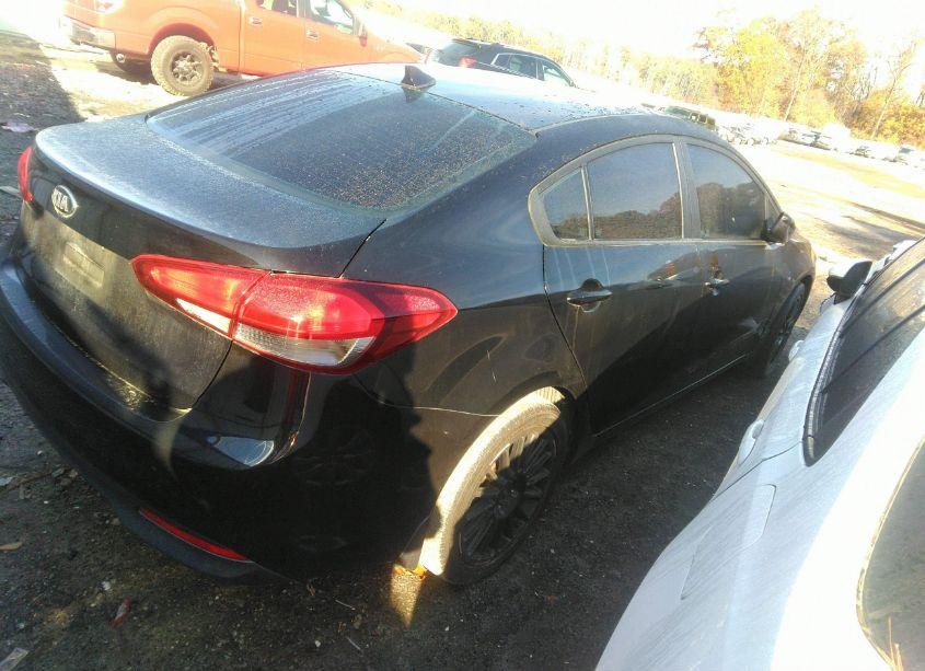 Photo 4 of 2017 Kia Forte LX (VIN 3KPFL4A76HE126757)