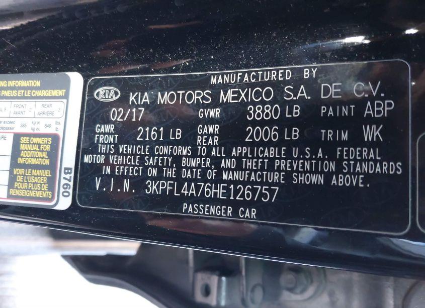 Photo 8 of 2017 Kia Forte LX (VIN 3KPFL4A76HE126757)