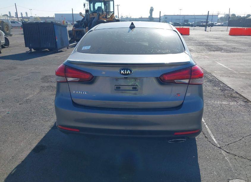 Photo 16 of 2018 Kia Forte S (VIN 3KPFL4A76JE175110)