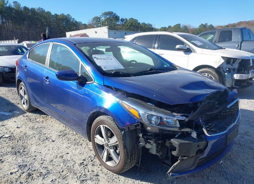 2018 Kia Forte S (VIN 3KPFL4A76JE187676) main photo