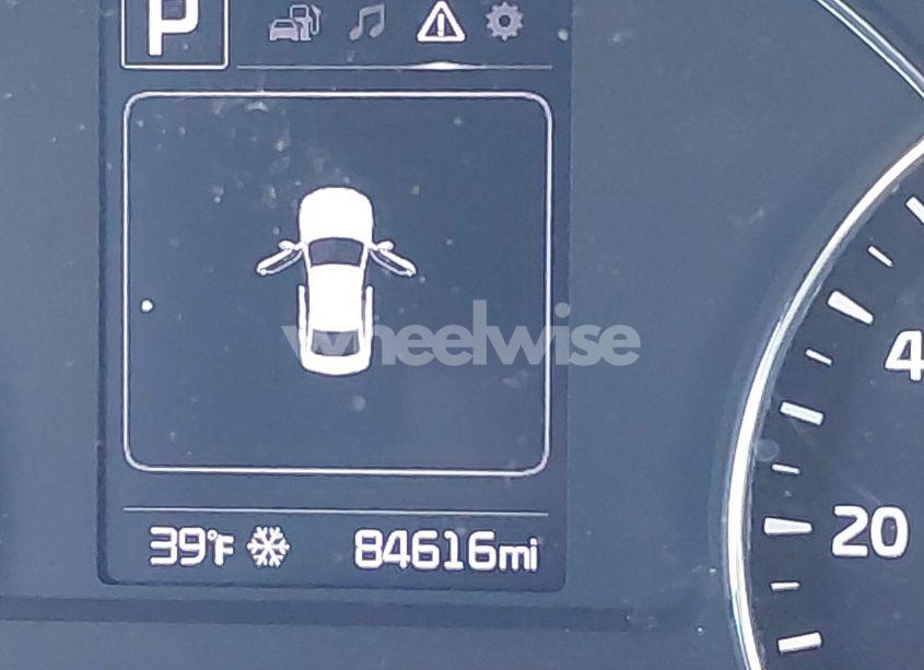 Photo 15 of 2018 Kia Forte LX (VIN 3KPFL4A76JE199732)