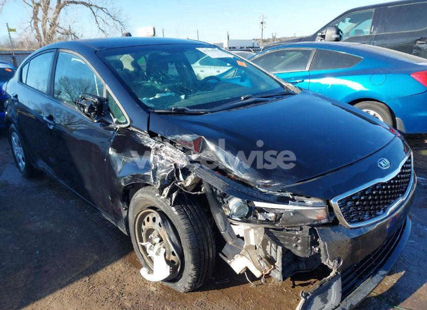 Photo 6 of 2018 Kia Forte LX (VIN 3KPFL4A76JE199732)