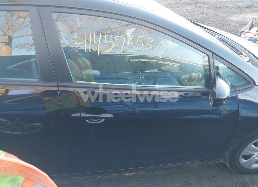 Photo 13 of 2018 Kia Forte LX (VIN 3KPFL4A76JE218067)