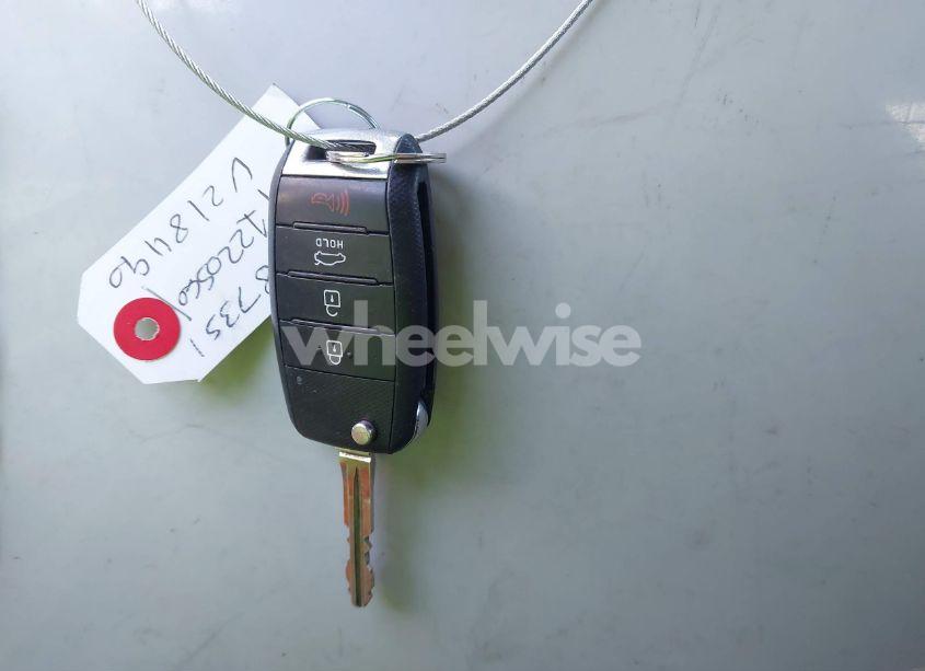 Photo 11 of 2018 Kia Forte LX (VIN 3KPFL4A76JE218490)