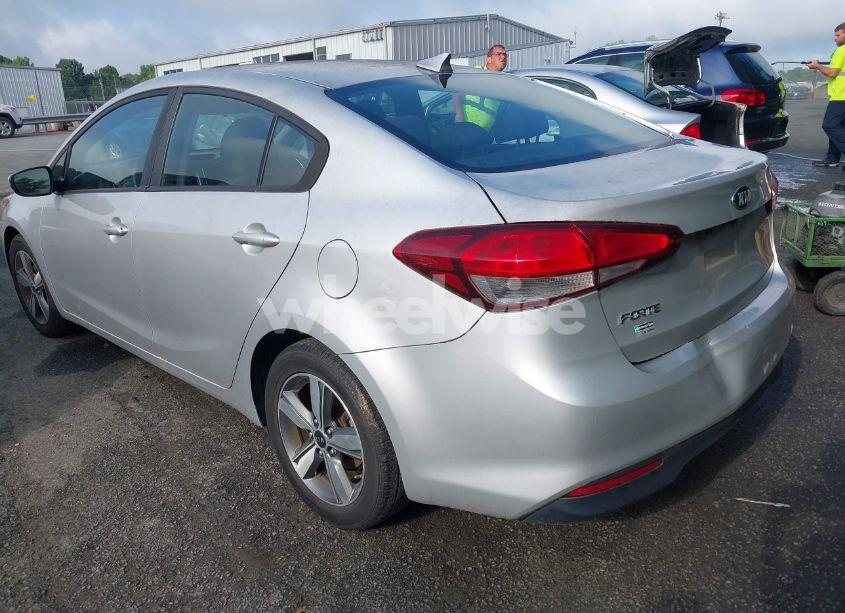 Photo 3 of 2018 Kia Forte LX (VIN 3KPFL4A76JE274705)