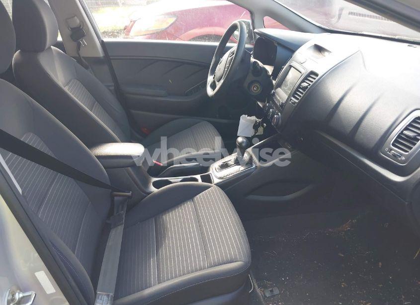 Photo 5 of 2018 Kia Forte LX (VIN 3KPFL4A76JE274705)