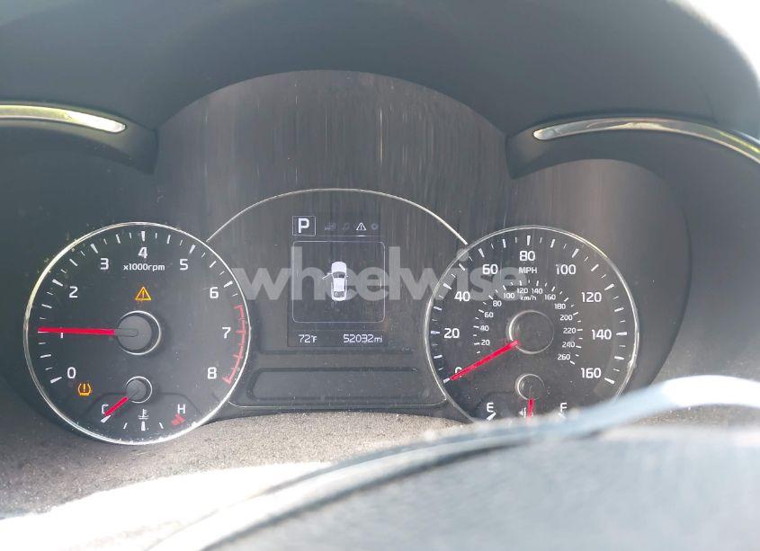 Photo 7 of 2018 Kia Forte LX (VIN 3KPFL4A76JE274705)