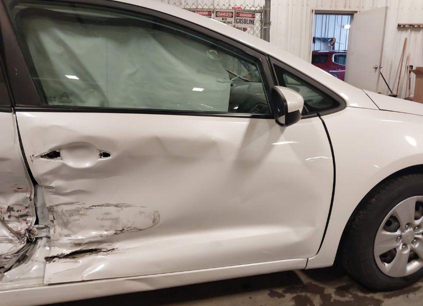 Photo 19 of 2017 Kia Forte LX (VIN 3KPFL4A77HE075706)