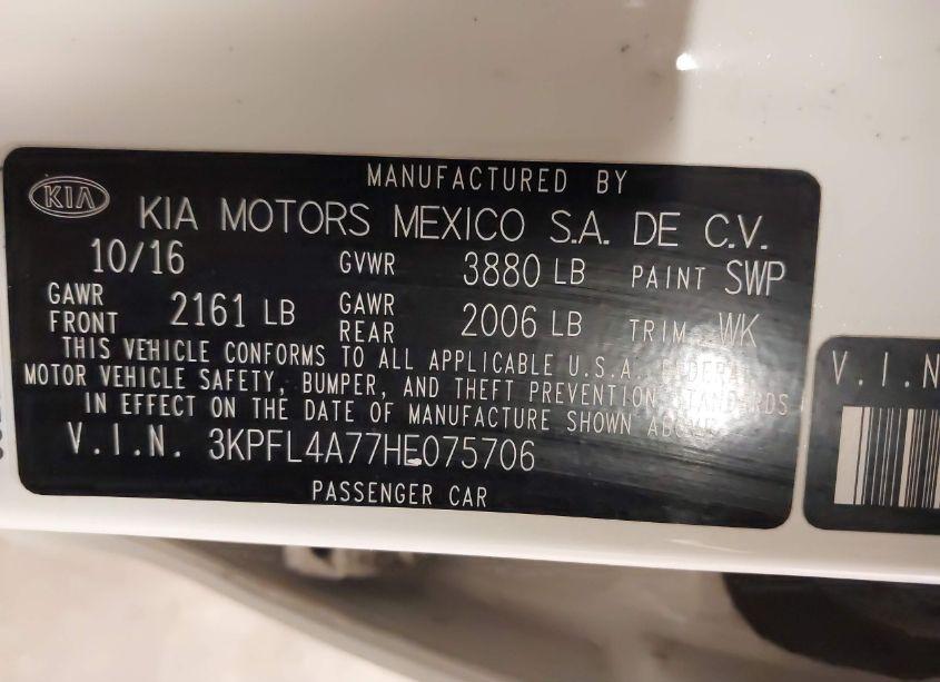 Photo 9 of 2017 Kia Forte LX (VIN 3KPFL4A77HE075706)