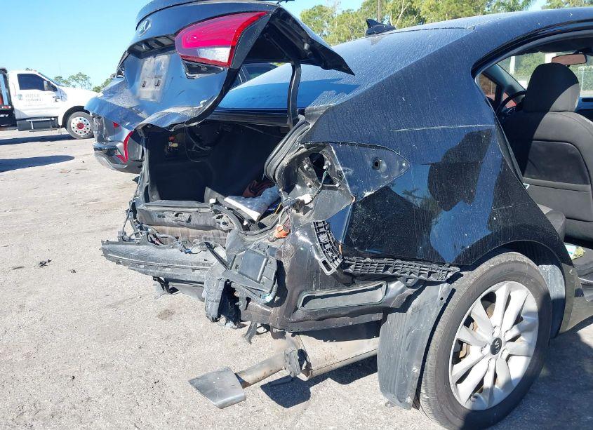 Photo 12 of 2017 Kia Forte S (VIN 3KPFL4A77HE084244)