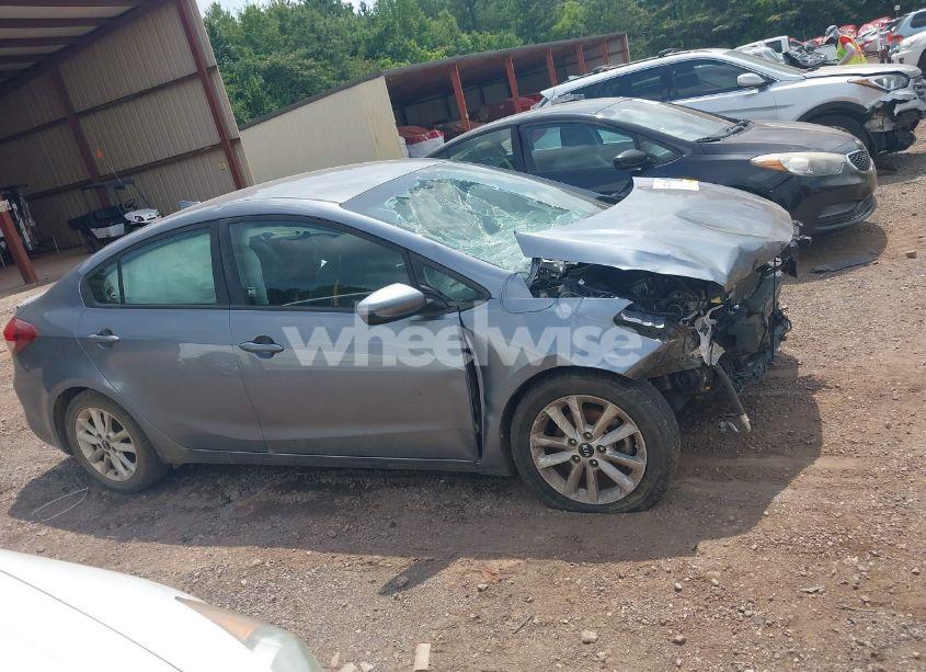 Photo 13 of 2017 Kia Forte S (VIN 3KPFL4A77HE107926)