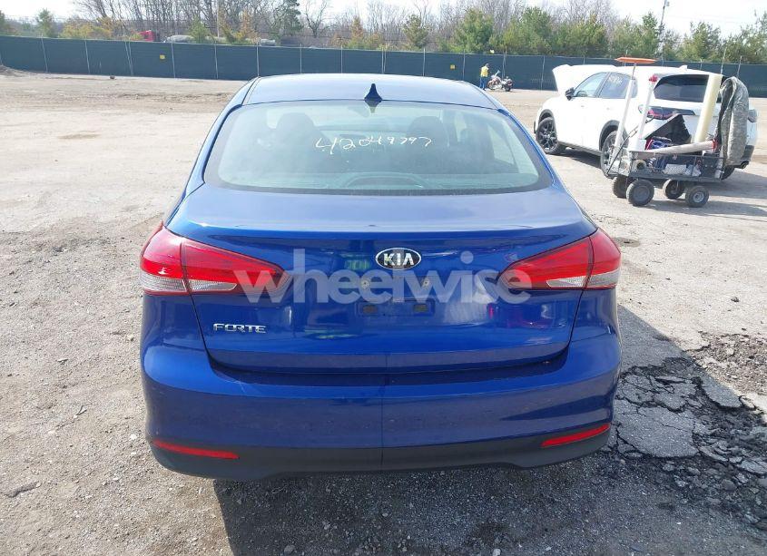 Photo 16 of 2017 Kia Forte LX (VIN 3KPFL4A77HE108669)