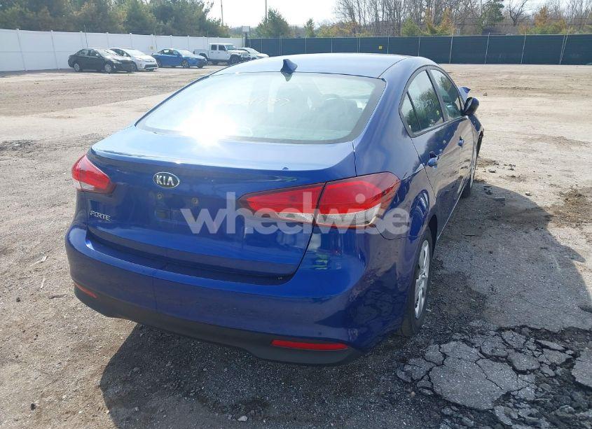 Photo 4 of 2017 Kia Forte LX (VIN 3KPFL4A77HE108669)