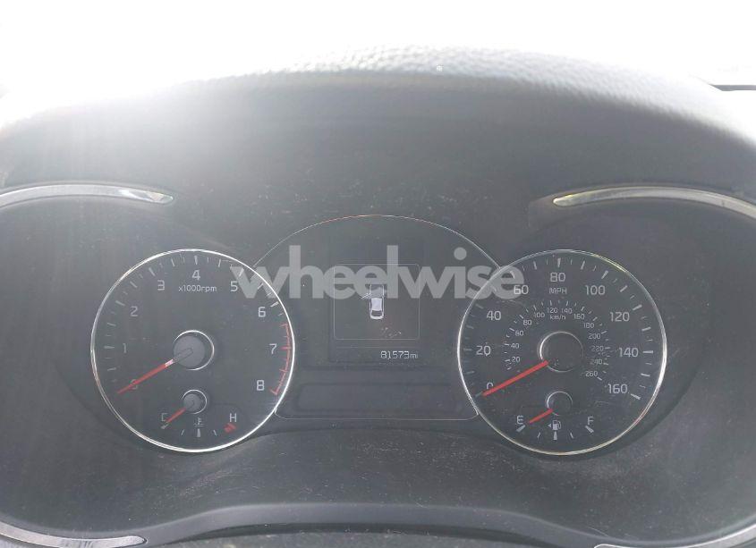 Photo 7 of 2017 Kia Forte LX (VIN 3KPFL4A77HE108669)