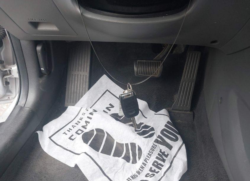 Photo 11 of 2018 Kia Forte LX (VIN 3KPFL4A77JE165038)