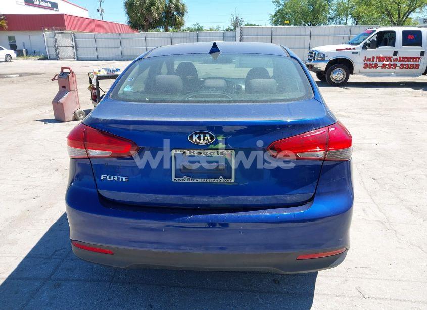 Photo 16 of 2018 Kia Forte LX (VIN 3KPFL4A77JE196449)