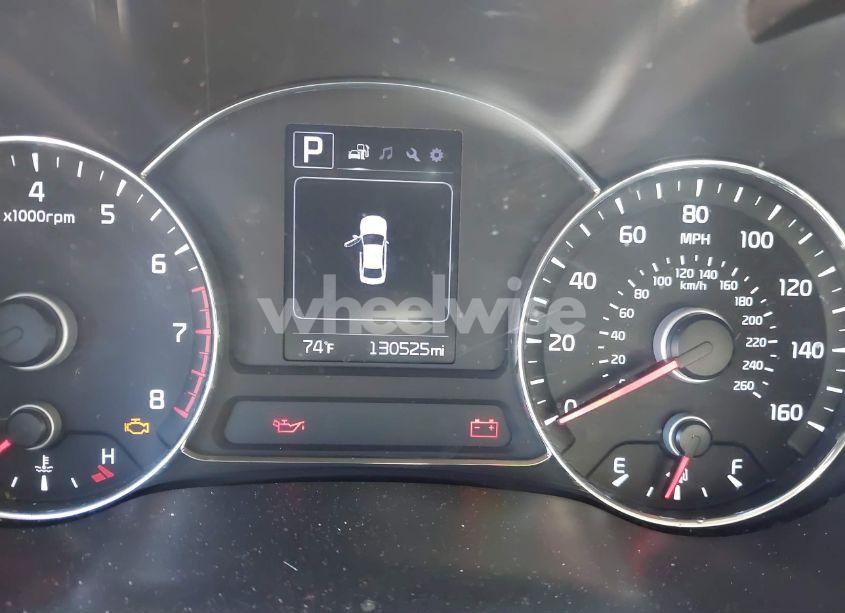 Photo 7 of 2018 Kia Forte LX (VIN 3KPFL4A77JE196449)